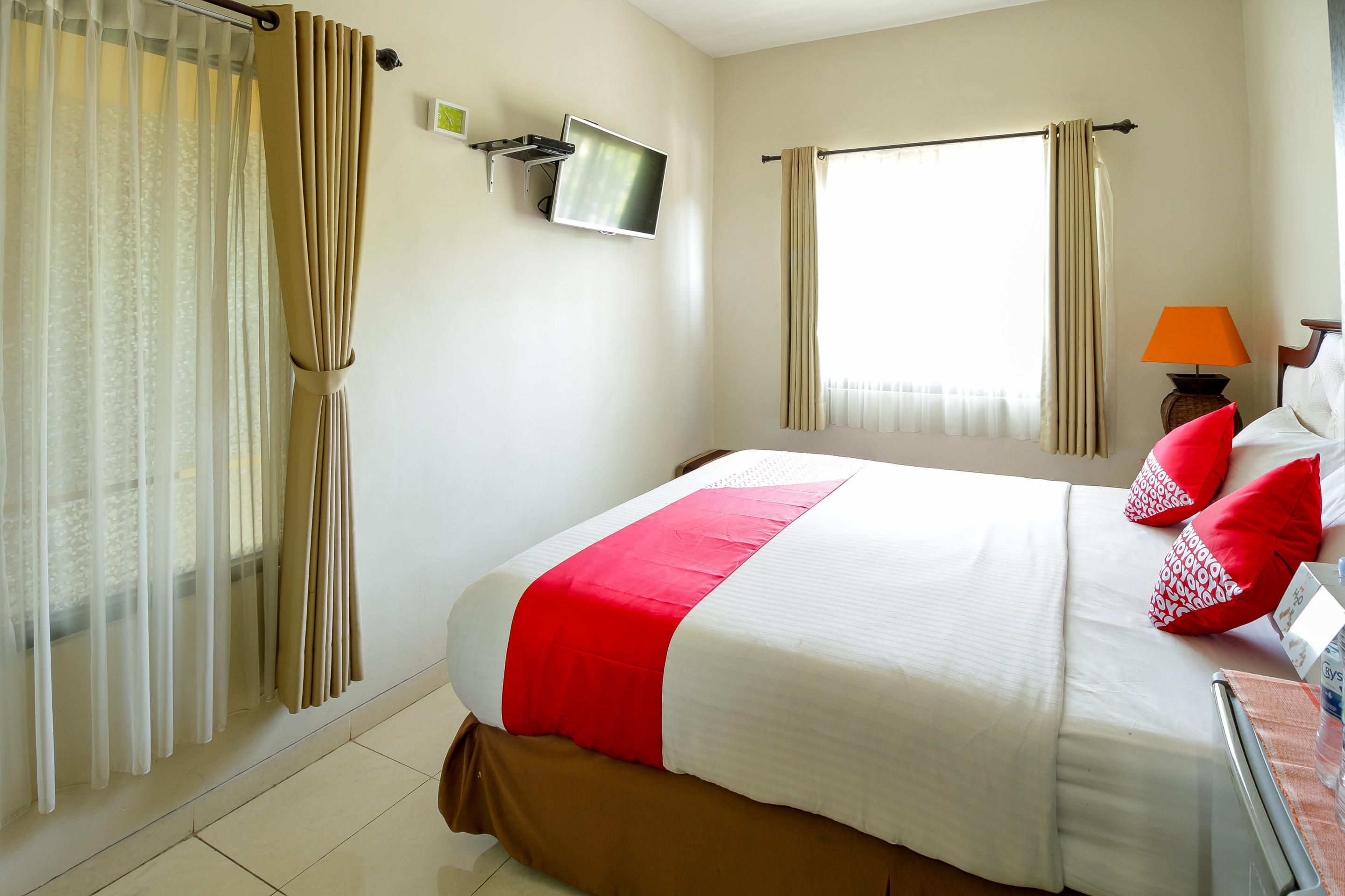 Oyo 734 Tuban Torres Hotel