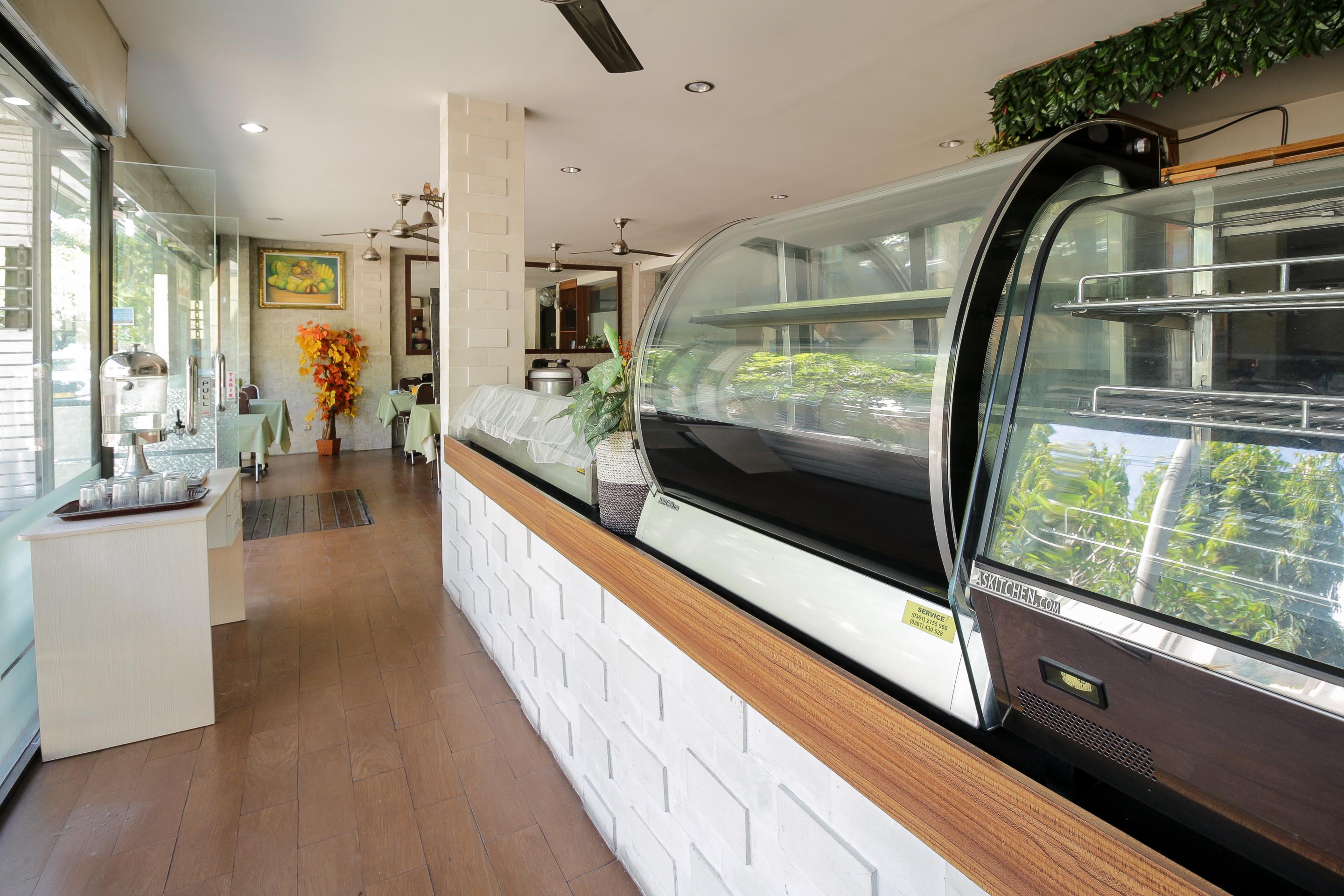 Oyo 734 Tuban Torres Hotel Kuta (Bali)