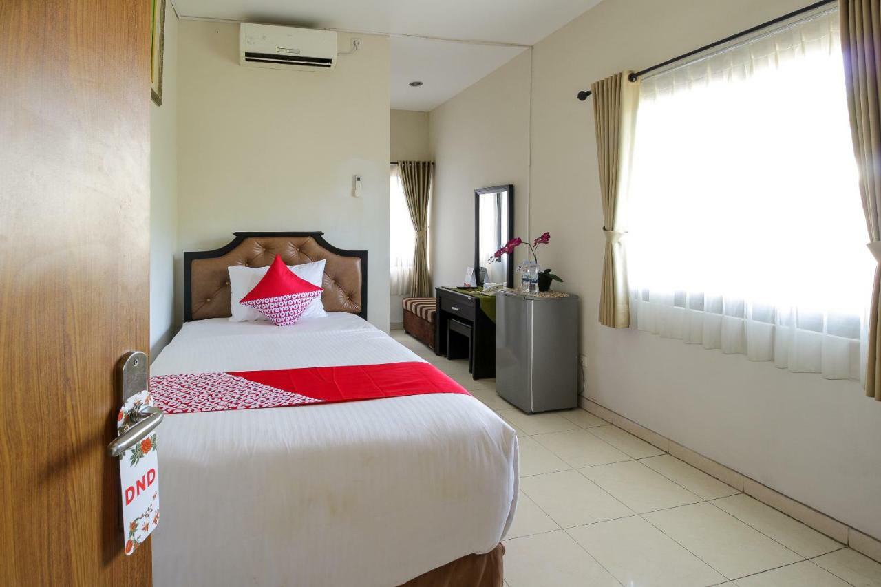Hotel Oyo 734 Tuban Torres 3*